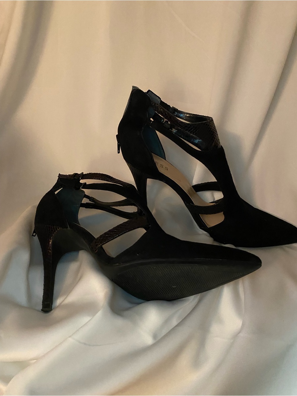 Guess Black Strappy Pointed-Toe koi High Heels